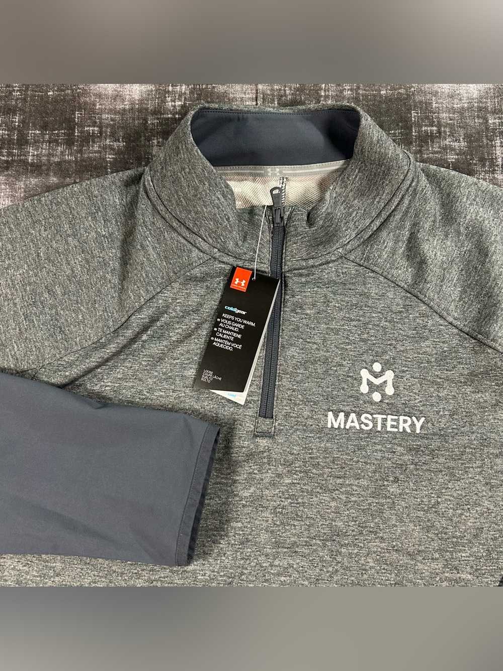 $60NWT Under Armour Cold Gear Sweater Mens XL Gray 1/4Zip Loose Performance Tech